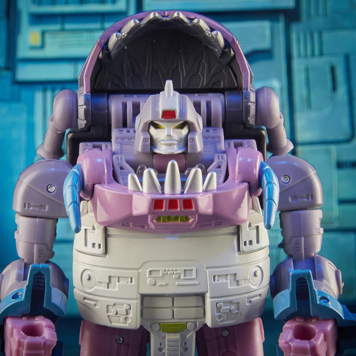 Gnaw Deluxe Class Studio Series 86-08