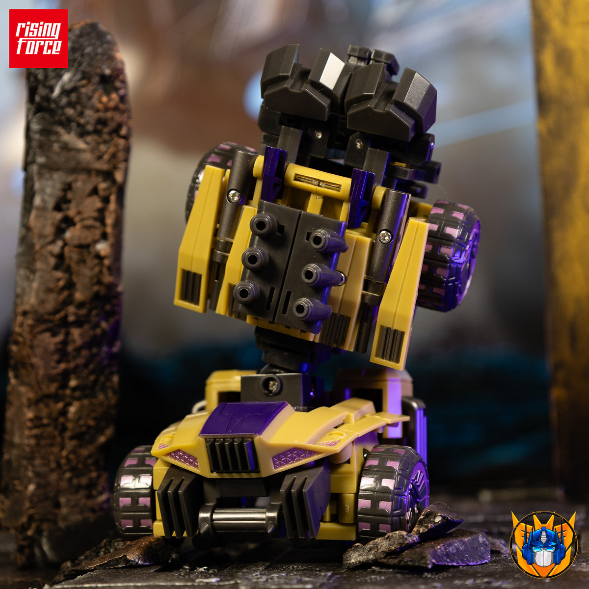 Snatch RF-C01 / Swindle Fall Of Cybertron 15cm Rising Force 3P