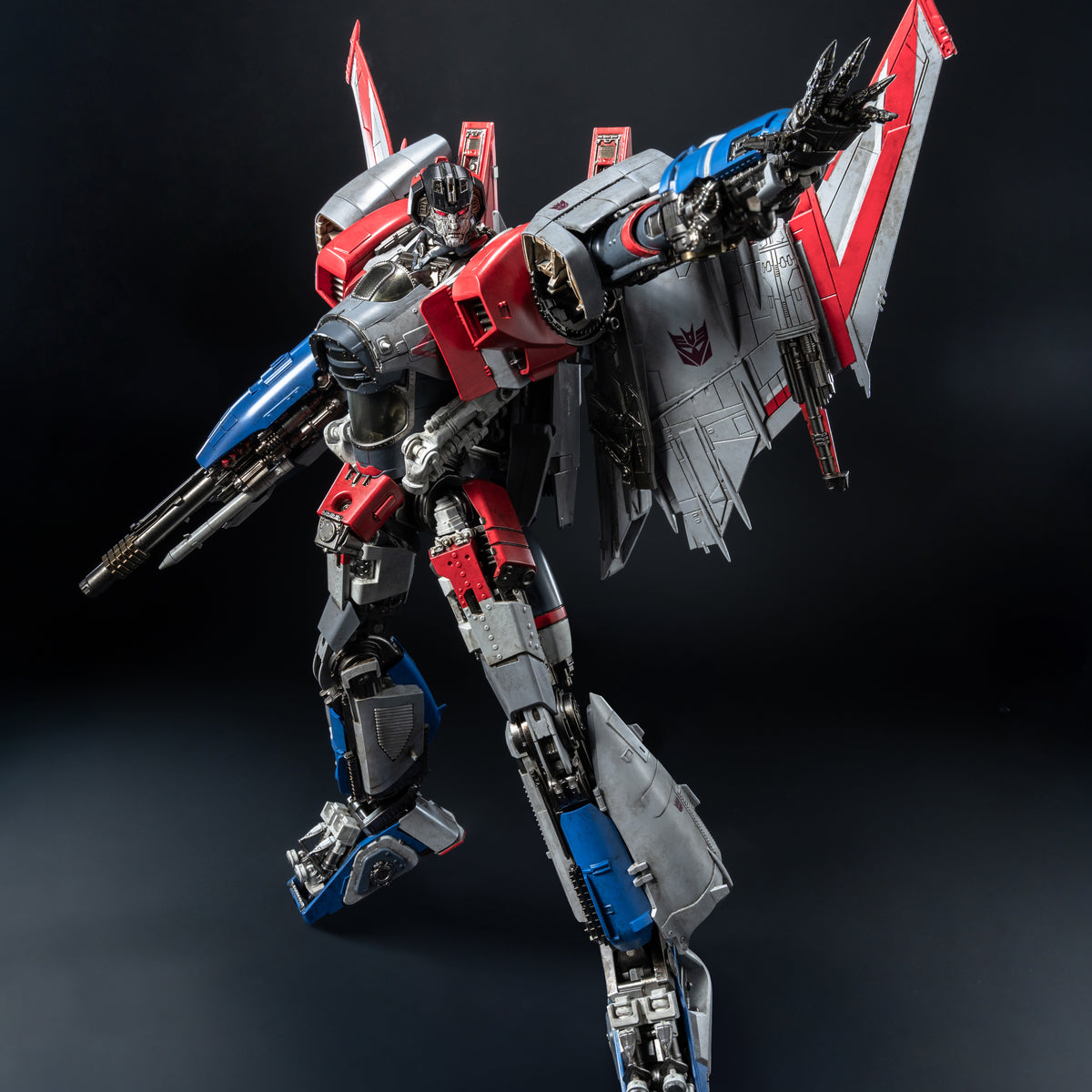 Starscream 27 cm DLX Bumblebee Movie Threezero