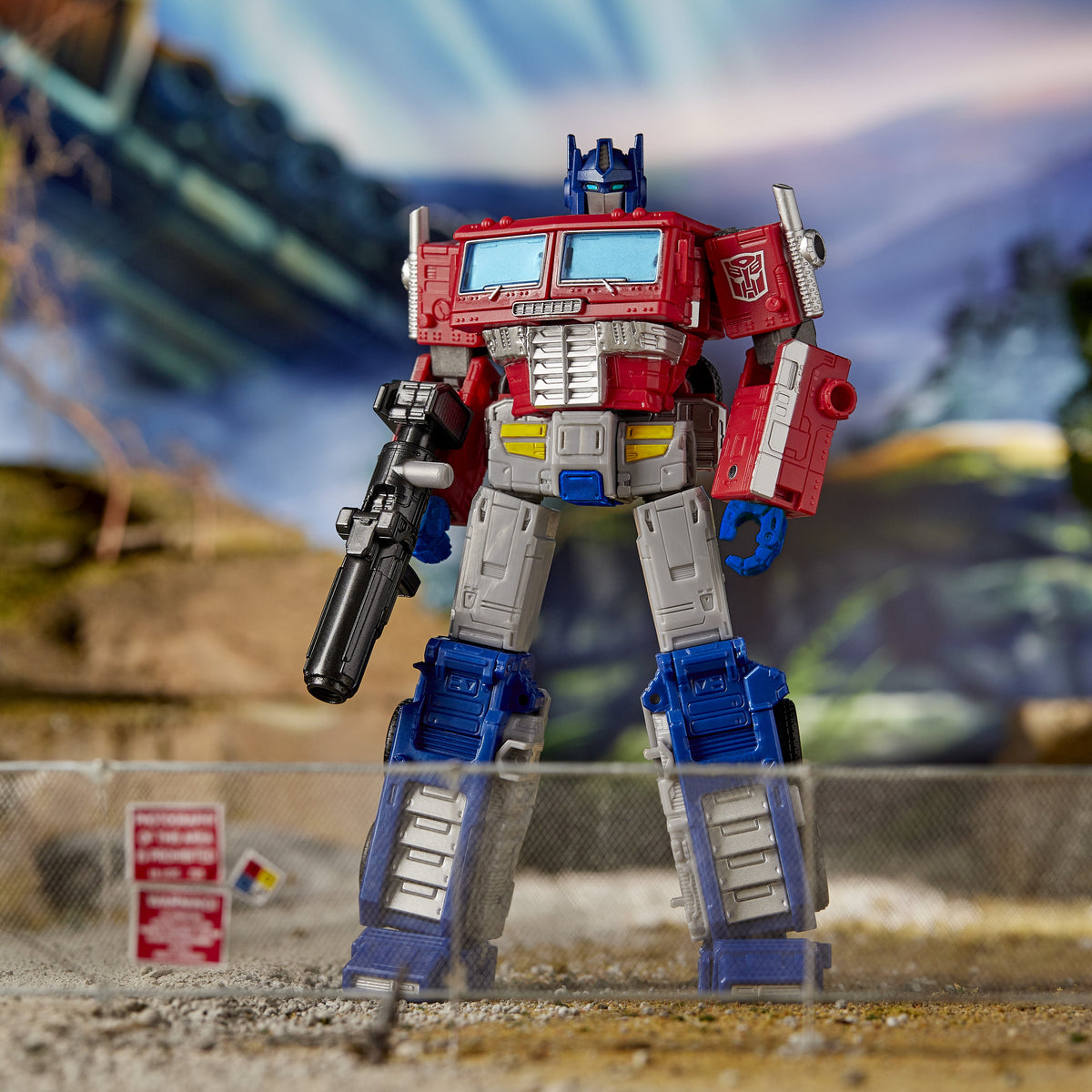 Pré-Commande Optimus Prime Leader Class 18cm War for Cybertron Earthrise