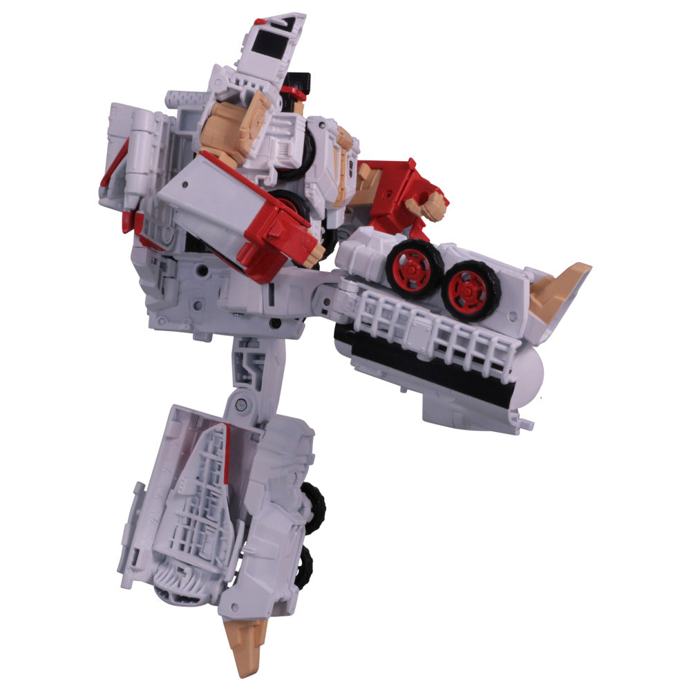 Transformers Optimus Prime Becomes Street Fighter's Ryu in New Set Transformers Optimus Prime Becomes Street Fighter's Ryu in New Set