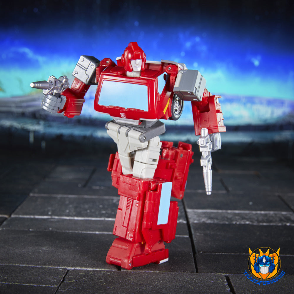 Mirage, Ironhide & Bluestreak G1 Triple Pack Age Of The Primes Generations Selects