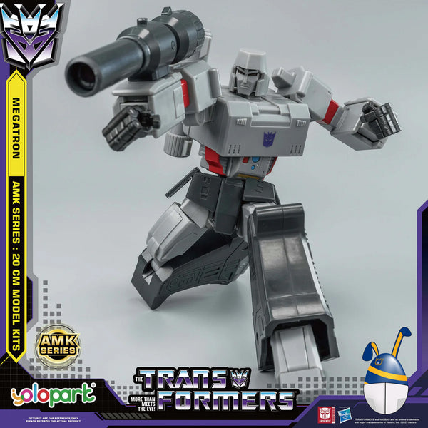 Megatron G1 AMK Series 20 cm Model-Kit