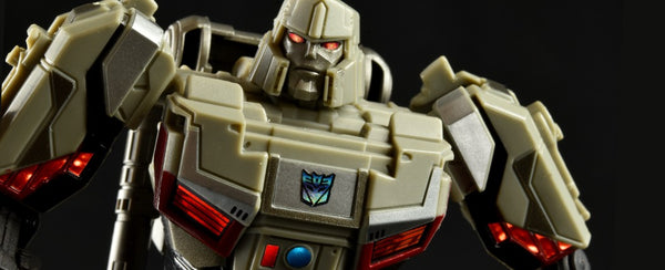 Greamáin do Megatron / D16 Transformers One Studio Series ToyHax