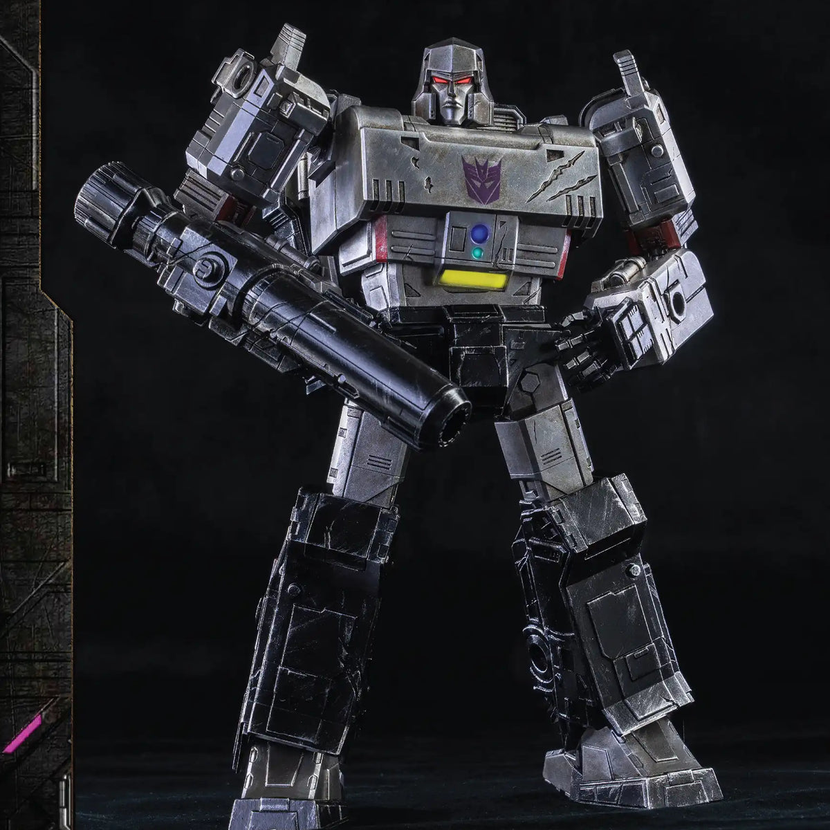 Megatron Height Figurine Transformers Threezero Megatron War For Cybertron Trilogy DLX ...