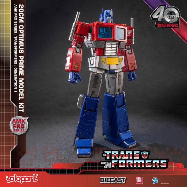 Optimus Prime 20cm Model Kit - AMK PRO Series Transformers: Generation 1